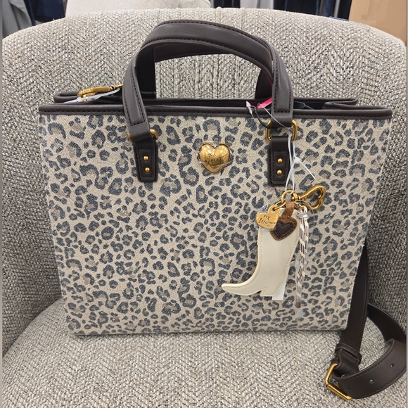 NEW Betsey Johnson Leopard Canvas Tote Handbag - Picture 1 of 5